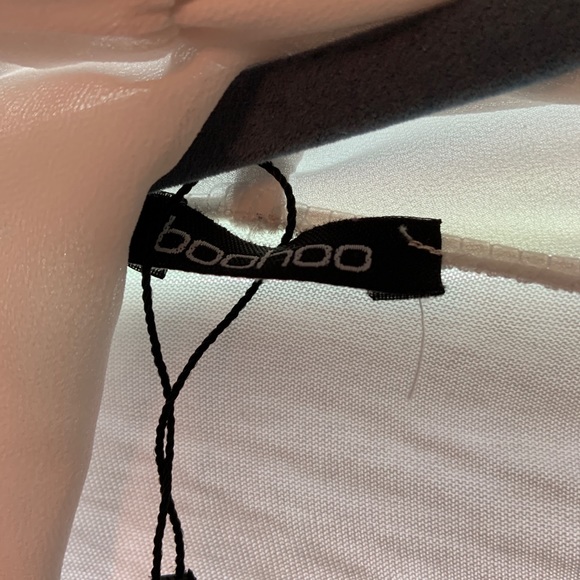 Boohoo Front Wrap Top - Picture 3 of 3